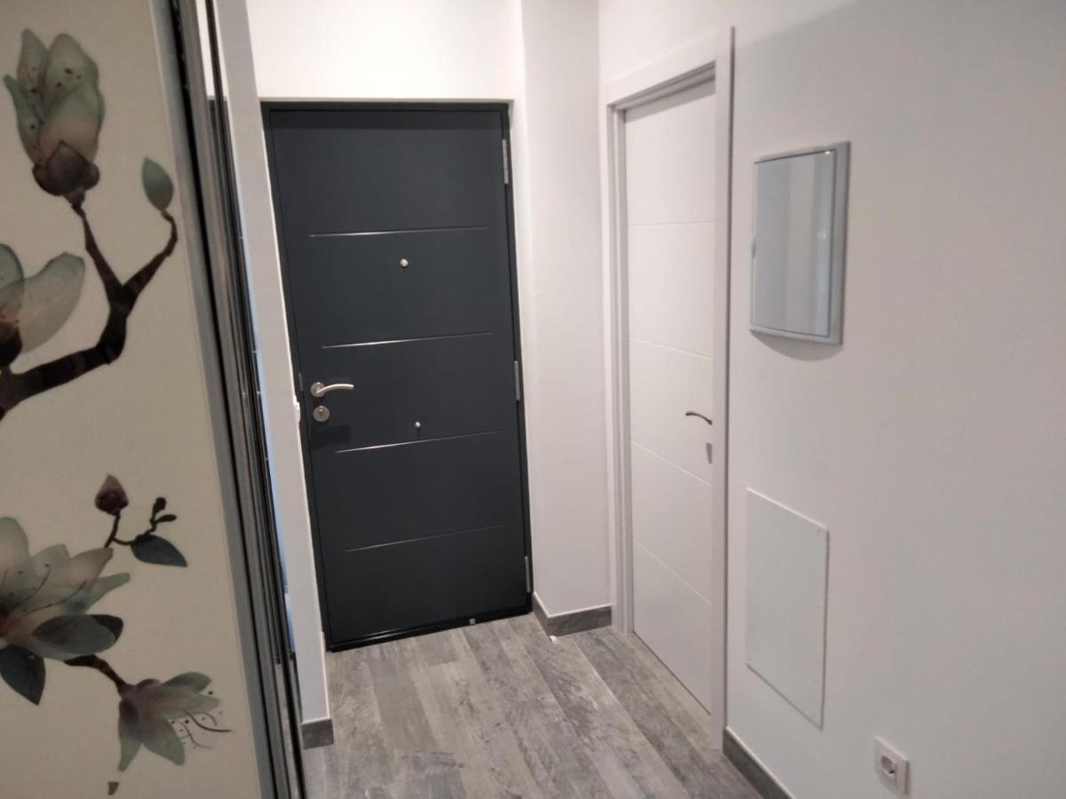 Loft La Calahorra Con Posibilidad De Aparcamiento Pregunta Por El Pack Mas Amor Córdoba Exterior foto