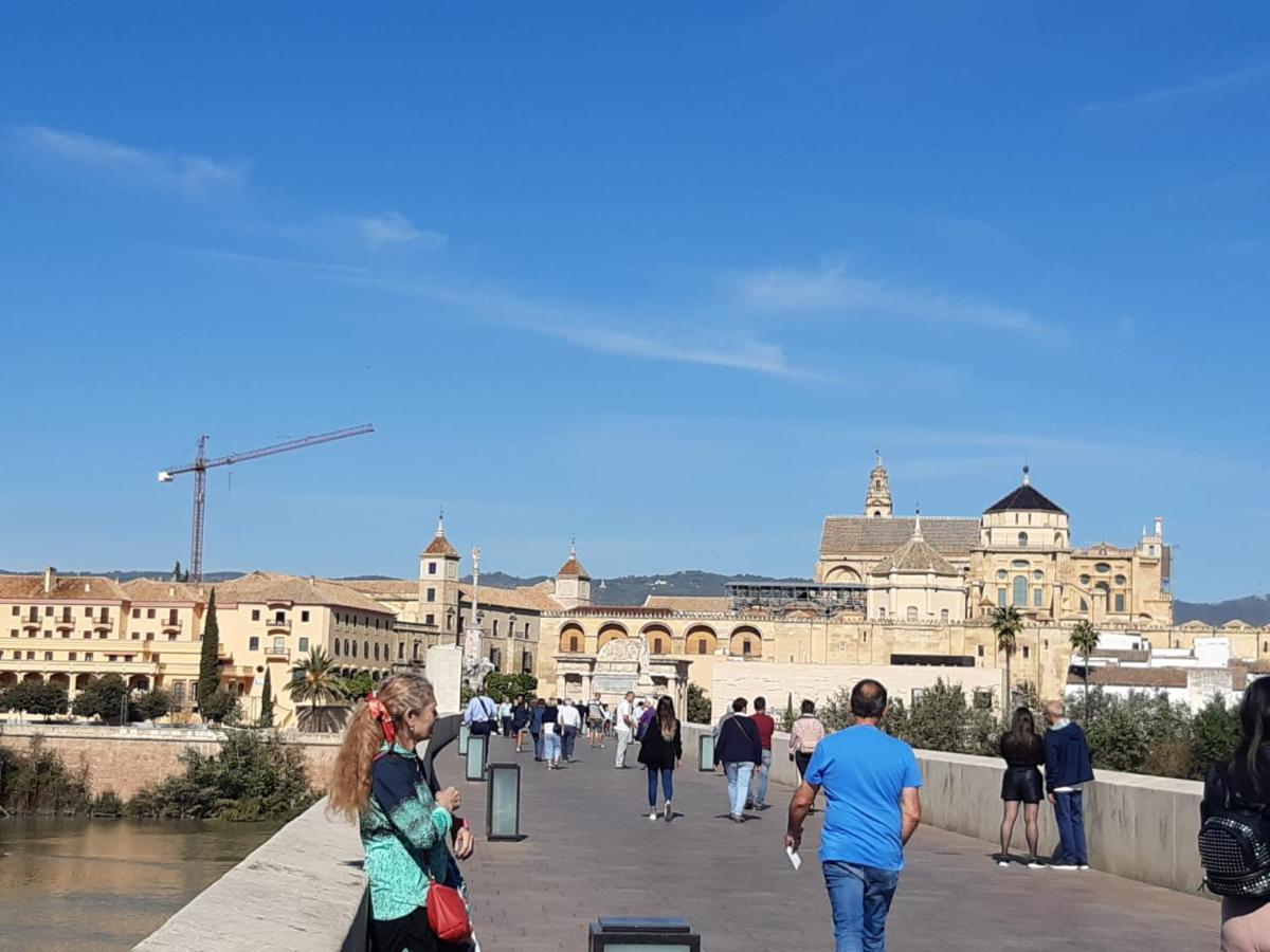 Loft La Calahorra Con Posibilidad De Aparcamiento Pregunta Por El Pack Mas Amor Córdoba Exterior foto